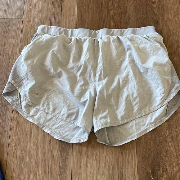 Under Armour Track Short Bundle - Picture 3 of 4